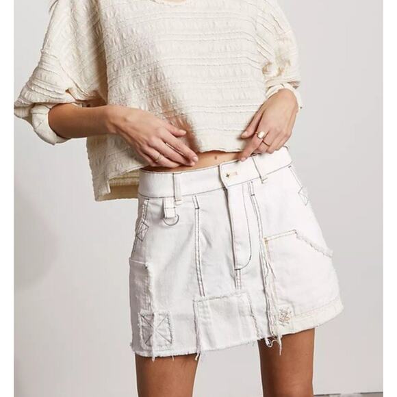 We the Free by Free People Lost Highway Distressed White Mini Skirt Size 27 - Picture 1 of 8